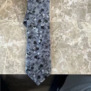 Geometric Black and Gray Silk Tie